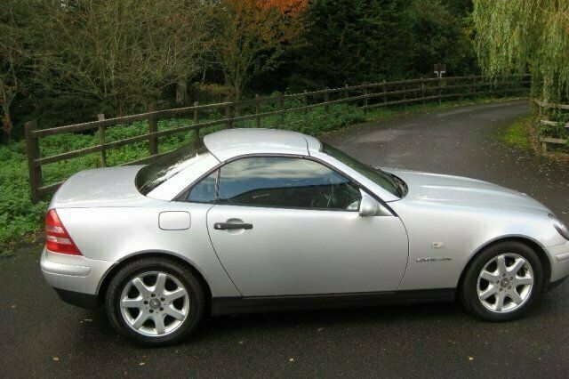 Used 2000 Mercedes SLK230 Cabriolet | £3,295 (A bit pricey) - Image 1/2