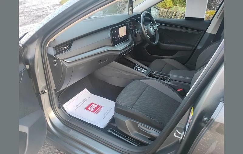 Used Skoda Octavia SE Technology 108 HP (79 kW) 2023 Grey Hatchback