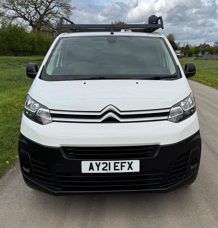 Używany Citroën Dispatch 100 KM (73 kW) 2021 Biały Minivan
