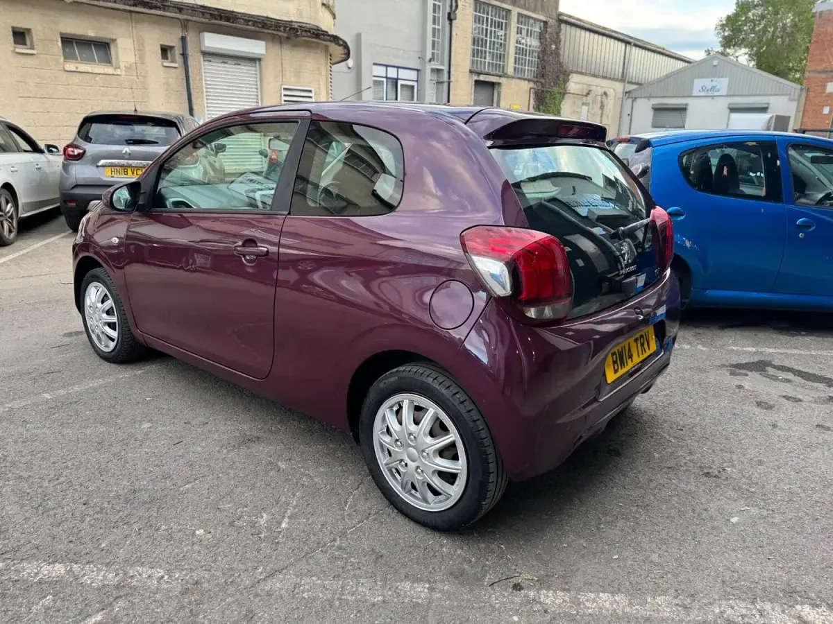 Used Peugeot 108 Active 68 HP (50 kW) 2014 Mauve/purple Hatchback