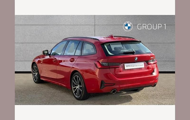 Used BMW 320 Sport Line 184 HP (135 kW) 2020 Red Estate
