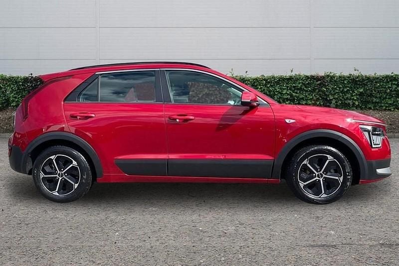 Used Kia Niro 2022 Red SUV
