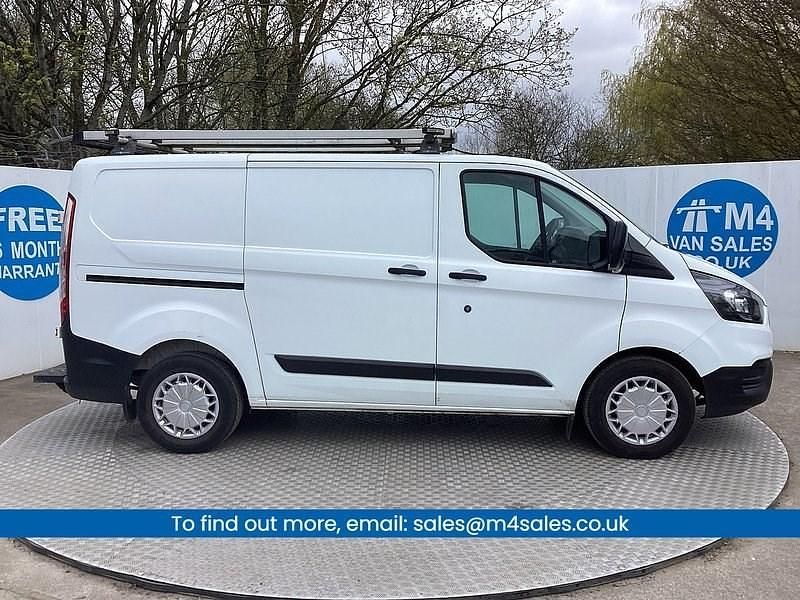 Used Ford Transit Custom 105 HP (77 kW) 2018 White Van