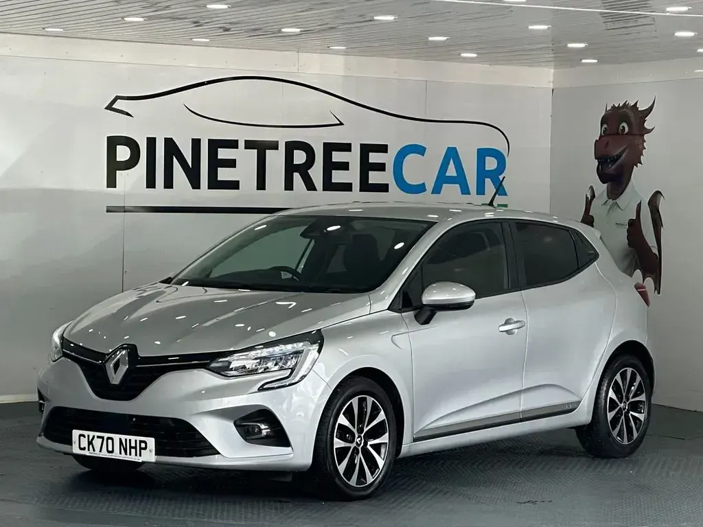 Used Renault Clio Iconic 100 HP (73 kW) 2020 Silver Hatchback