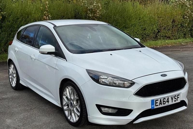 White Used 2014 Ford Focus Zetec Hatchback | £4,250 (Fair price) - Image 1/1