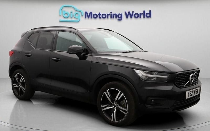 Black Used 2021 Volvo XC40 R-Design SUV | £22,000 (Fair price) - Image 1/4