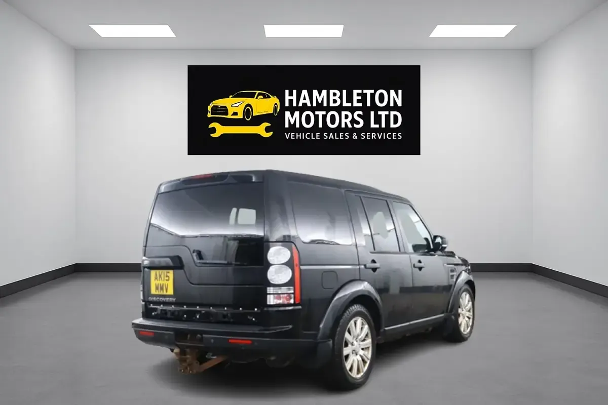 Used Land Rover Discovery 256 HP (188 kW) 2015 Black SUV