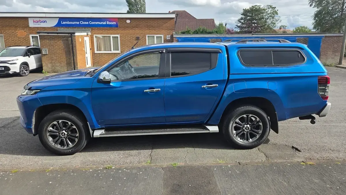 Used Mitsubishi L200 Warrior 150 HP (110 kW) 2020 Blue Pickup