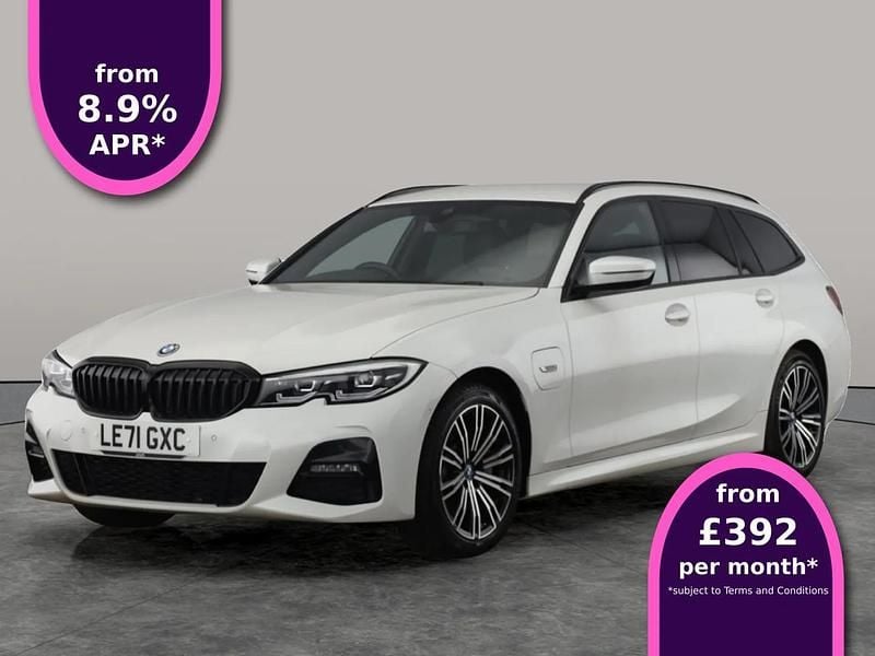 White Used 2022 BMW 330e M Sport Estate | £26,046 (Fair price) - Image 1/4