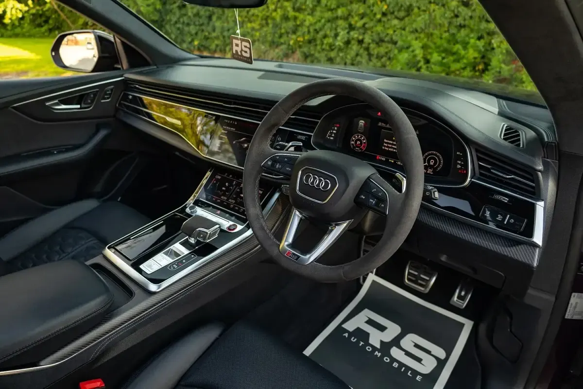 Used Audi Q8 Performance 600 HP (441 kW) 2024 Purple SUV
