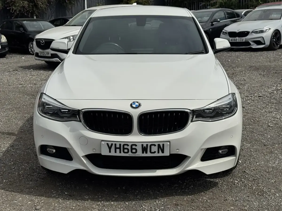 Used BMW 320 M Sport 2016 White Hatchback