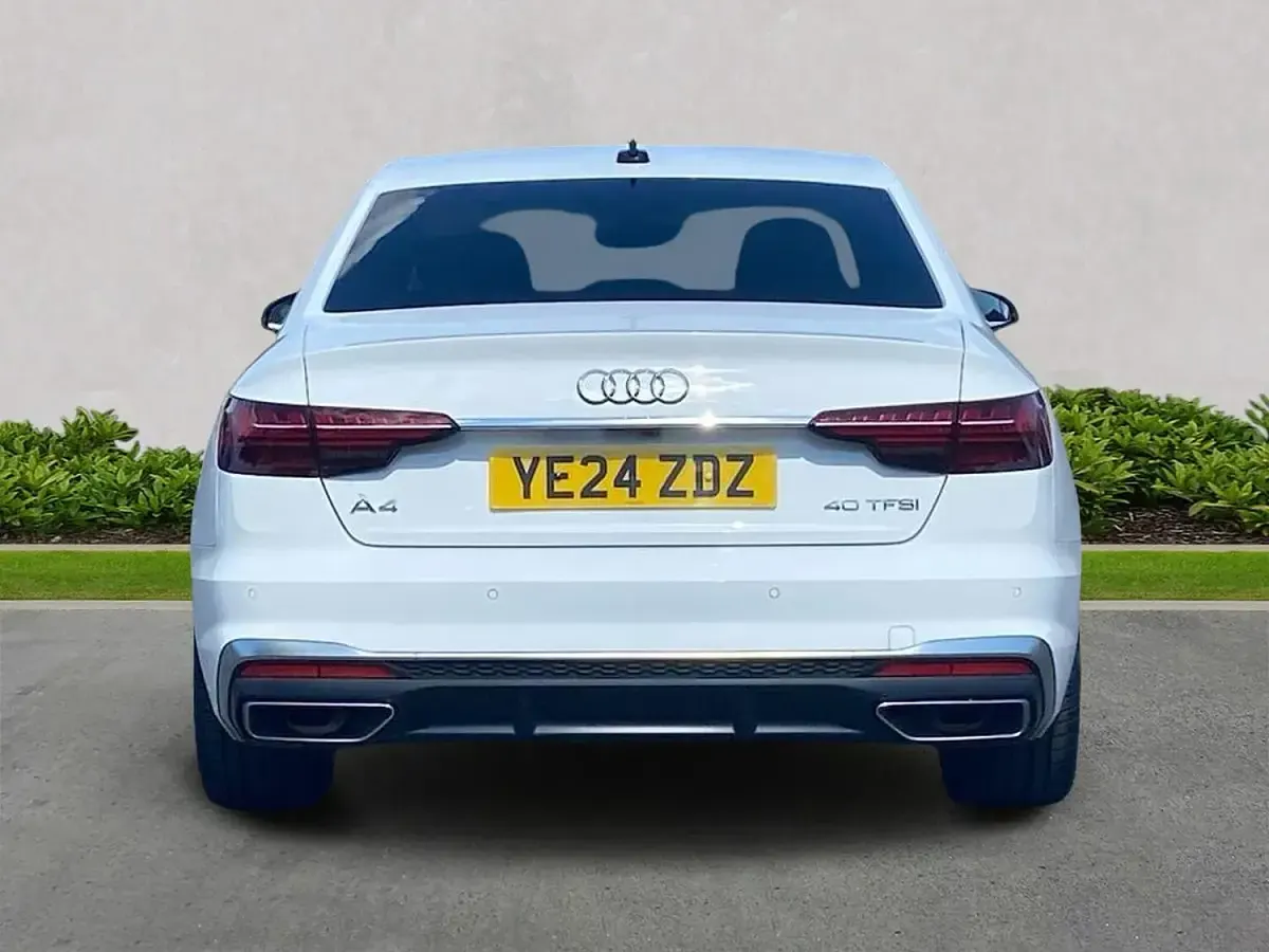 Used Audi A4 S-Line 204 HP (150 kW) 2024 White Sedan