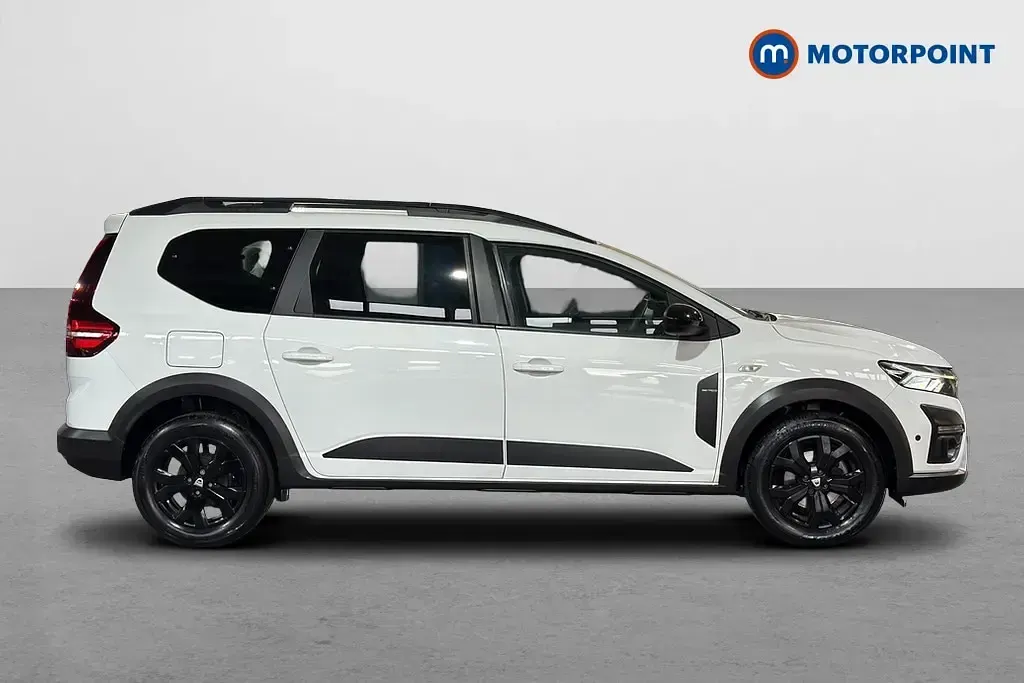 Used Dacia Jogger Extreme 110 HP (80 kW) 2023 White MPV