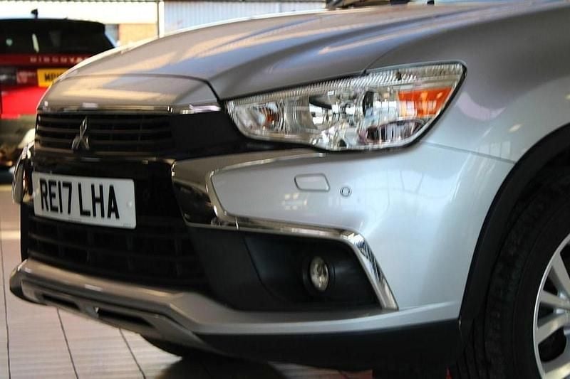 Used Mitsubishi ASX 117 HP (86 kW) 2017 Silver SUV