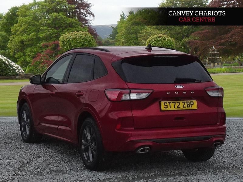 Używany Ford Kuga ST-Line 150 KM (110 kW) 2023 Czerwony SUV