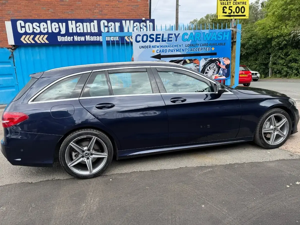 Używany Mercedes C220 AMG line 2018 Niebieski Kombi