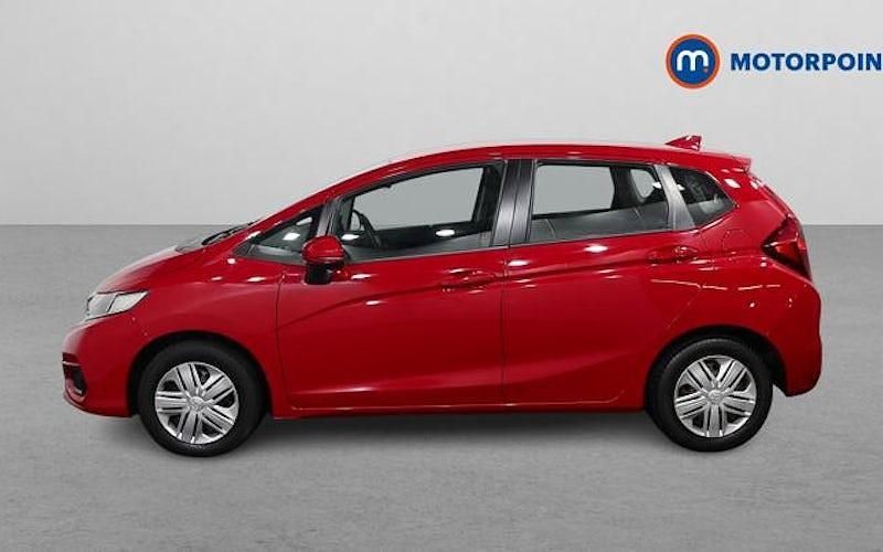 Used Honda Jazz S 102 HP (75 kW) 2020 Red Hatchback