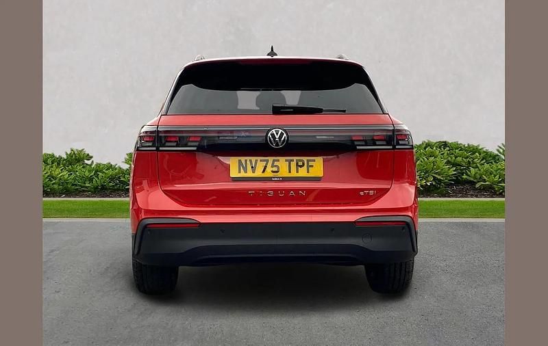 New VW Tiguan Match 150 HP (110 kW) 2026 Red SUV