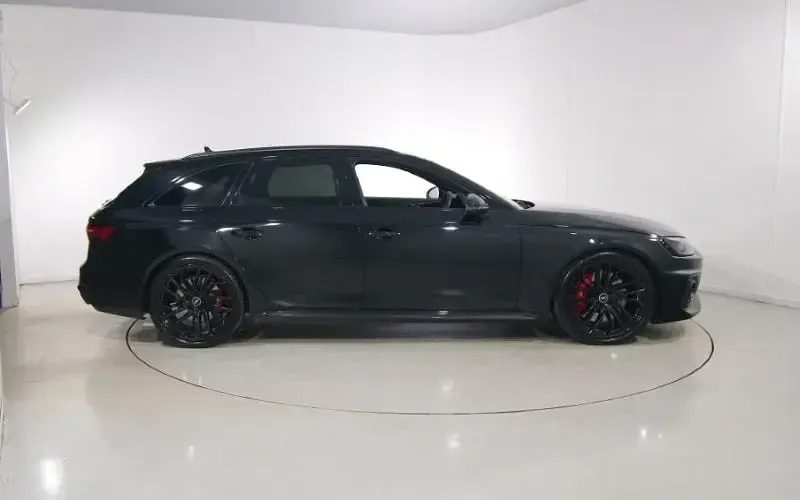 Used Audi RS4 Advanced 450 HP (330 kW) 2023 Black Estate