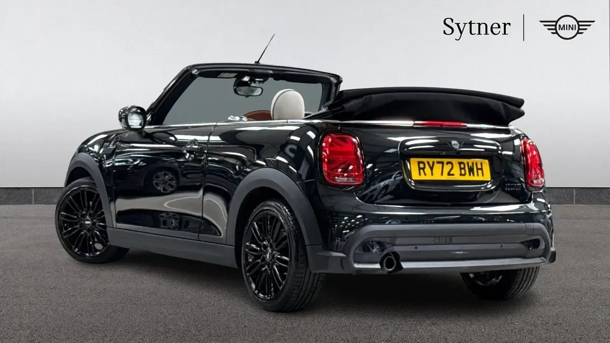 Used Mini Cooper Exclusive 134 HP (98 kW) 2023 Black Hatchback