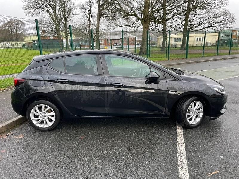 Used Vauxhall Astra 122 HP (89 kW) 2020 Black Hatchback