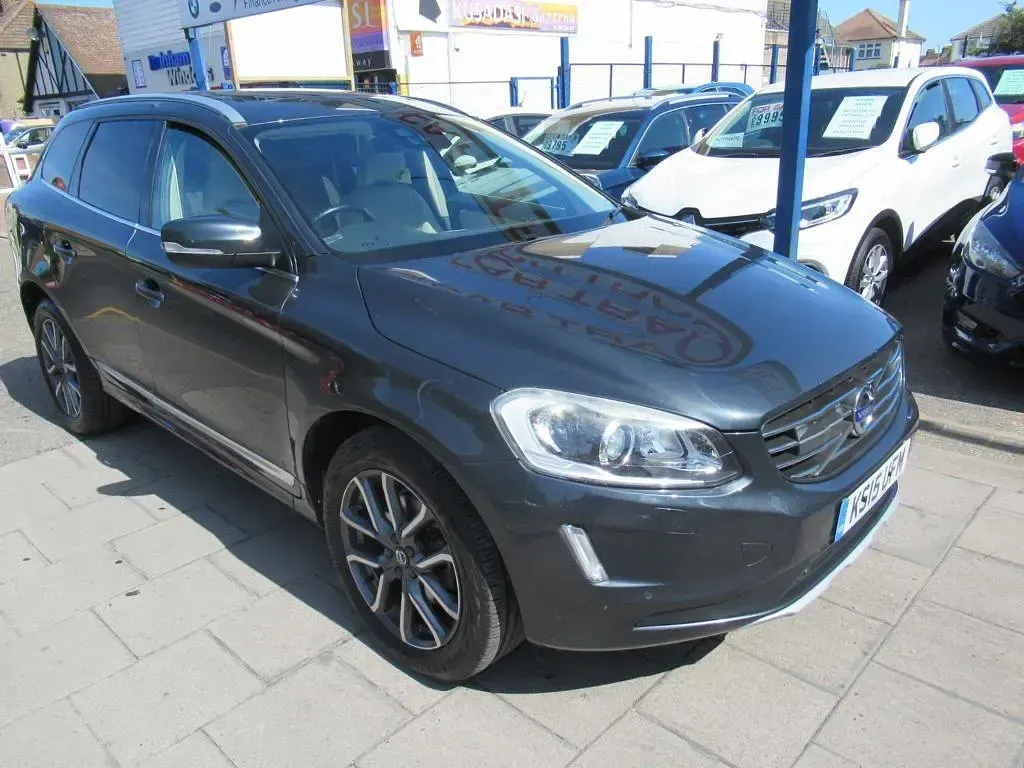 Used Volvo XC60 SE Lux 2015 Grey SUV