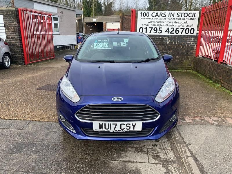 Used Ford Fiesta Zetec 2017 Blue Hatchback