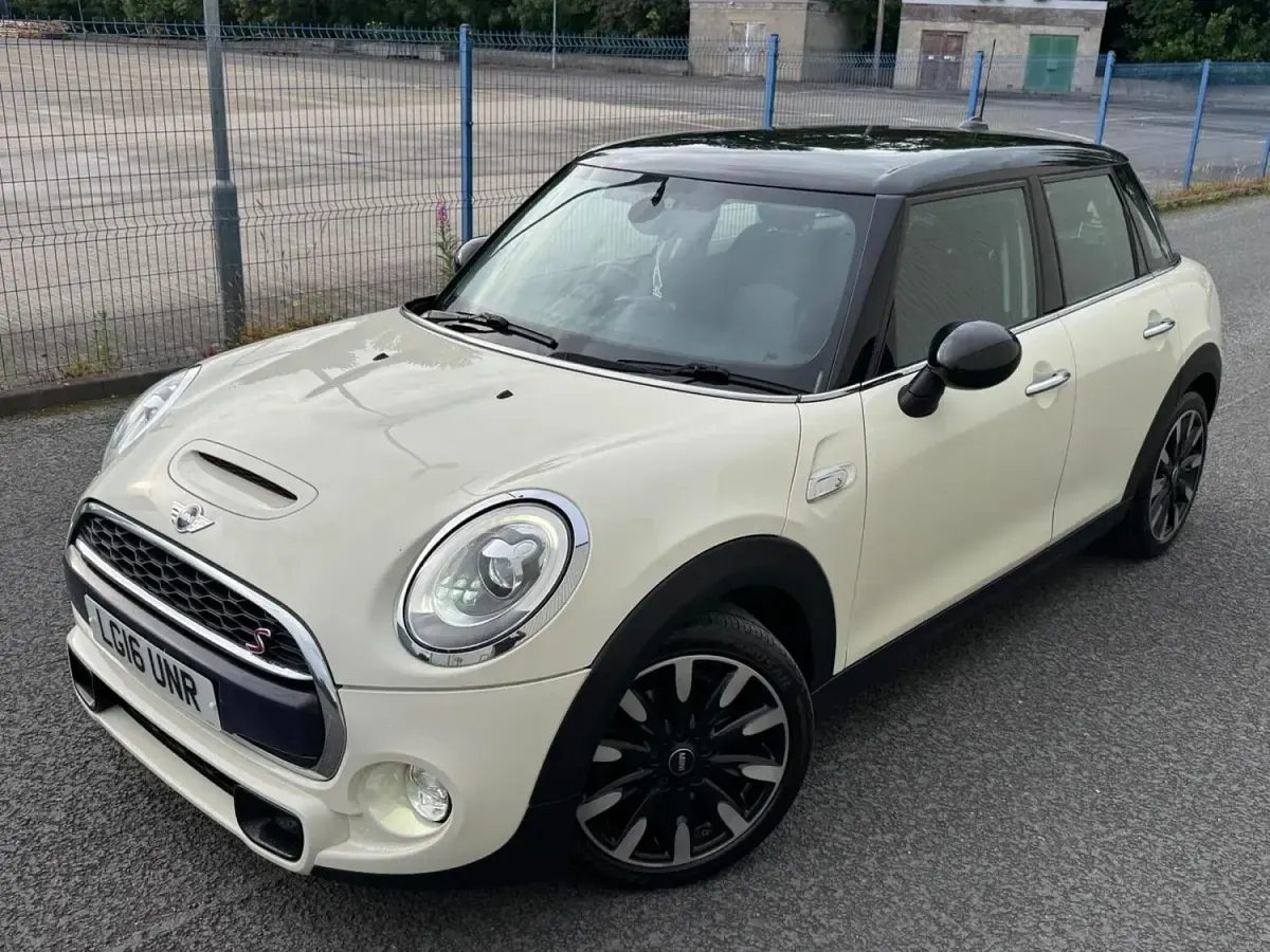 Used Mini Cooper SD Hatch 2016 White Hatchback