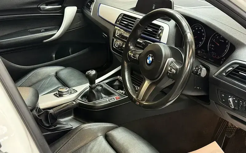 Used BMW 118 M Sport 136 HP (100 kW) 2019 White Hatchback