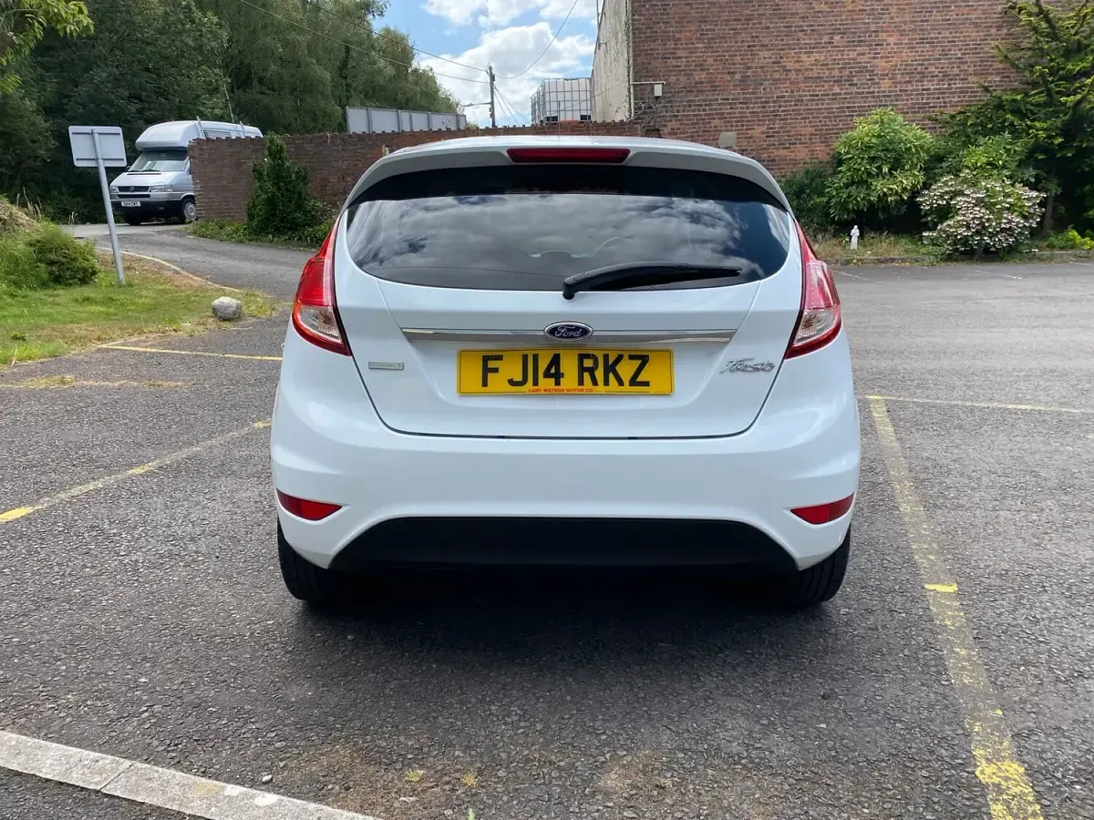 Used Ford Fiesta Titanium 2014 White Hatchback