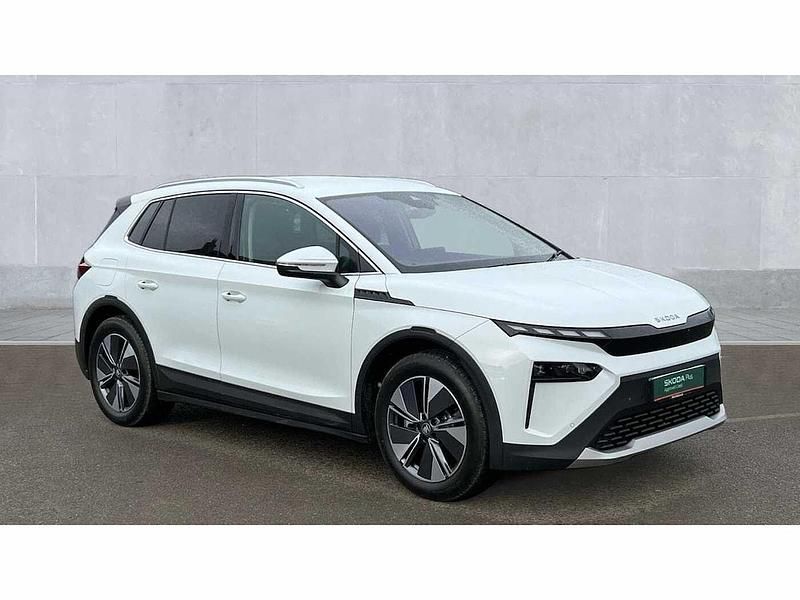 Moon white metallic Used 2025 Skoda Elroq SUV | £32,490 - Image 1/4