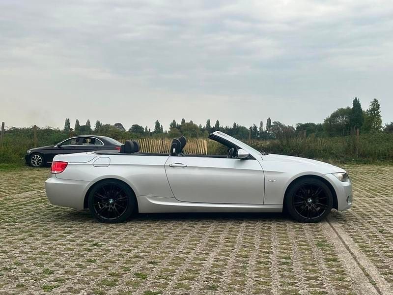 Used BMW 320 Cabriolet M Sport 170 HP (125 kW) 2008 Silver Cabriolet