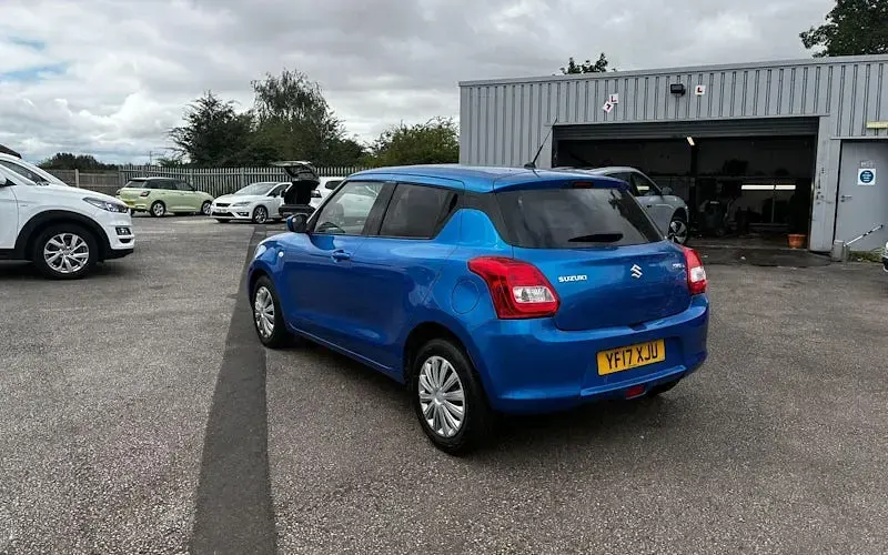 Used Suzuki Swift SZ3 90 HP (66 kW) 2019 Blue Hatchback