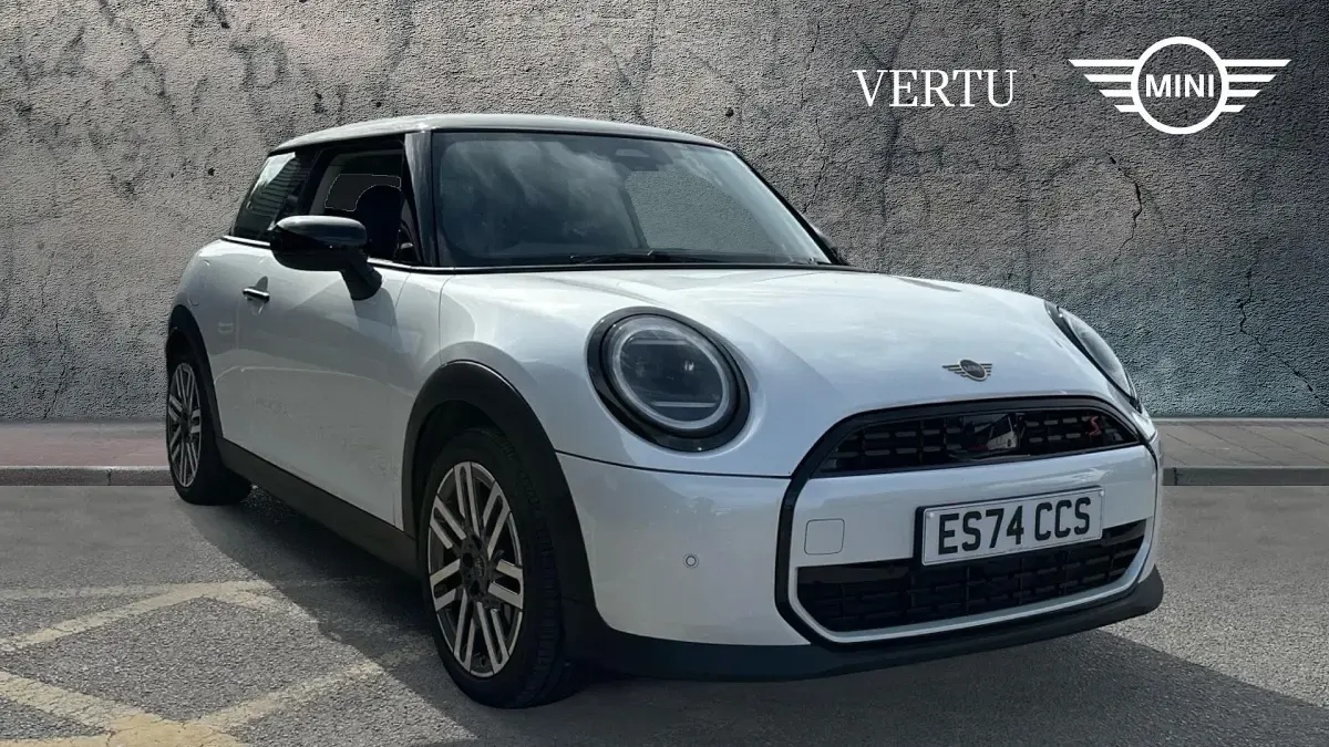 Used Mini Cooper Classic 204 HP (150 kW) 2024 Hatchback