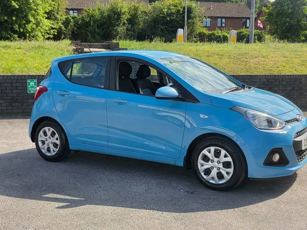 Used Hyundai i10 SE 2014 Blue Hatchback