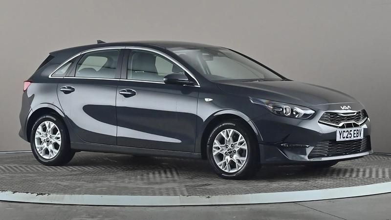 Used Kia Ceed 138 HP (101 kW) 2025 Grey Hatchback