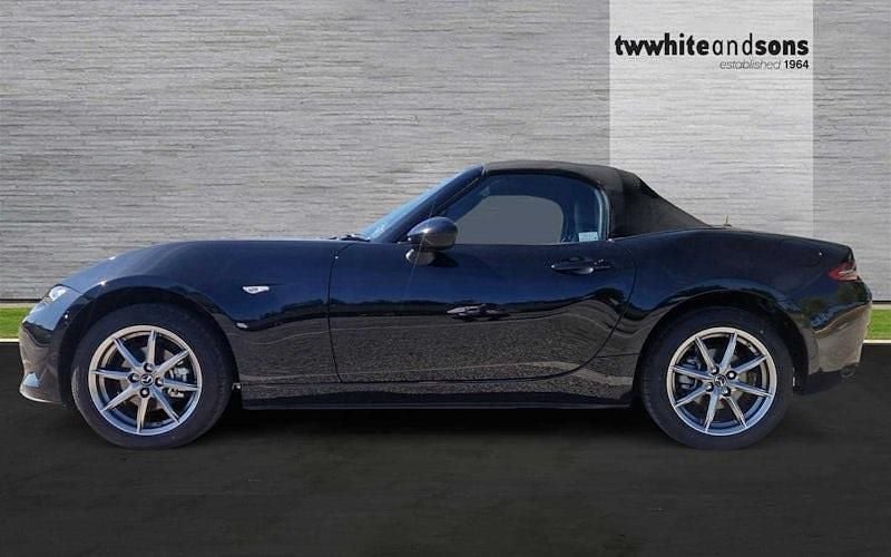 Used Mazda MX5 Exclusive-Line 132 HP (97 kW) 2024 Black Cabriolet