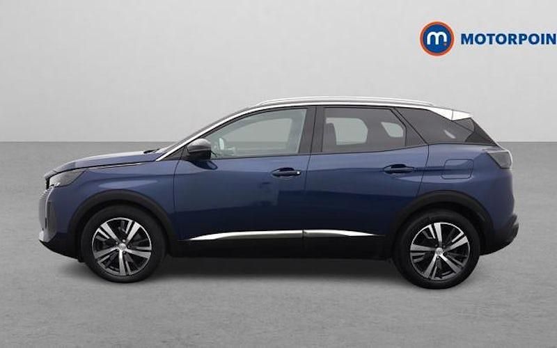 Used Peugeot 3008 Allure 179 HP (131 kW) 2024 Blue SUV