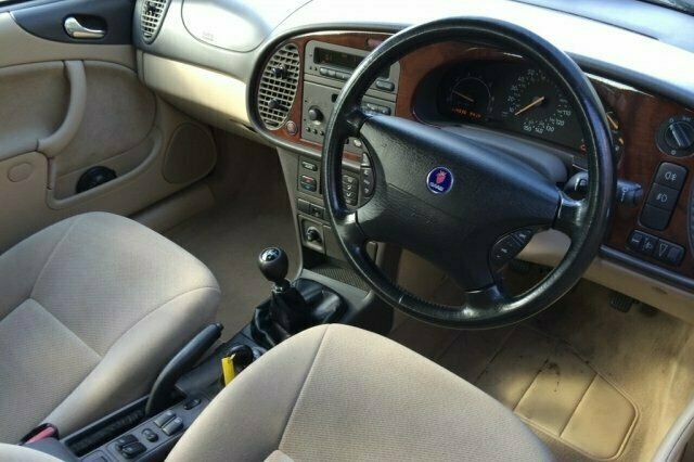 Begagnad Saab 9-3 2001 Halvkombi