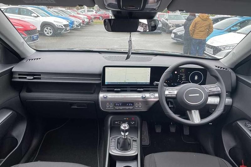 New Hyundai Kona Advanced 138 HP (101 kW) 2025 Abyss black SUV