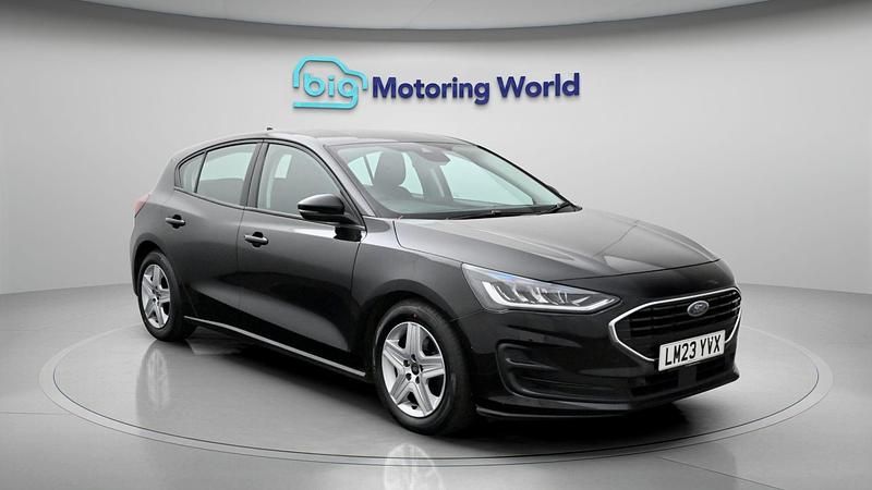 Used Ford Focus Zetec 118 HP (86 kW) 2023 Black Hatchback