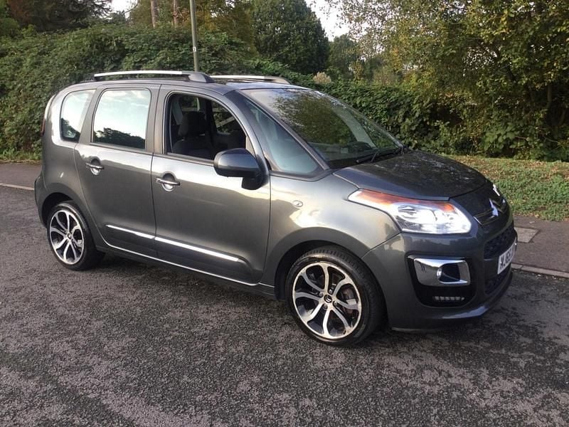 Grey Used 2015 Citroën C3 Picasso PureTech MPV | £4,000 (Good price) - Image 1/4