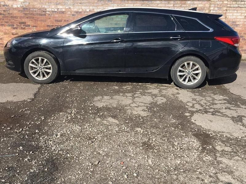 Used Hyundai i40 SE 2015 Black Estate