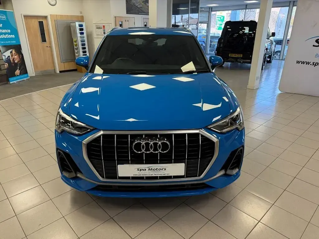 Begagnad Audi Q3 S-Line 150 HK (110 kW) 2019 Blå SUV