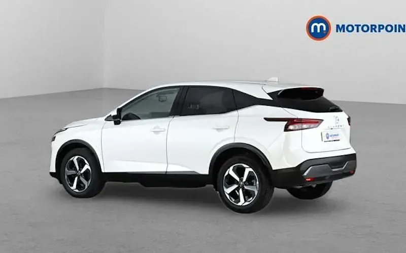 Used Nissan Qashqai N-Connecta 158 HP (116 kW) 2023 White SUV