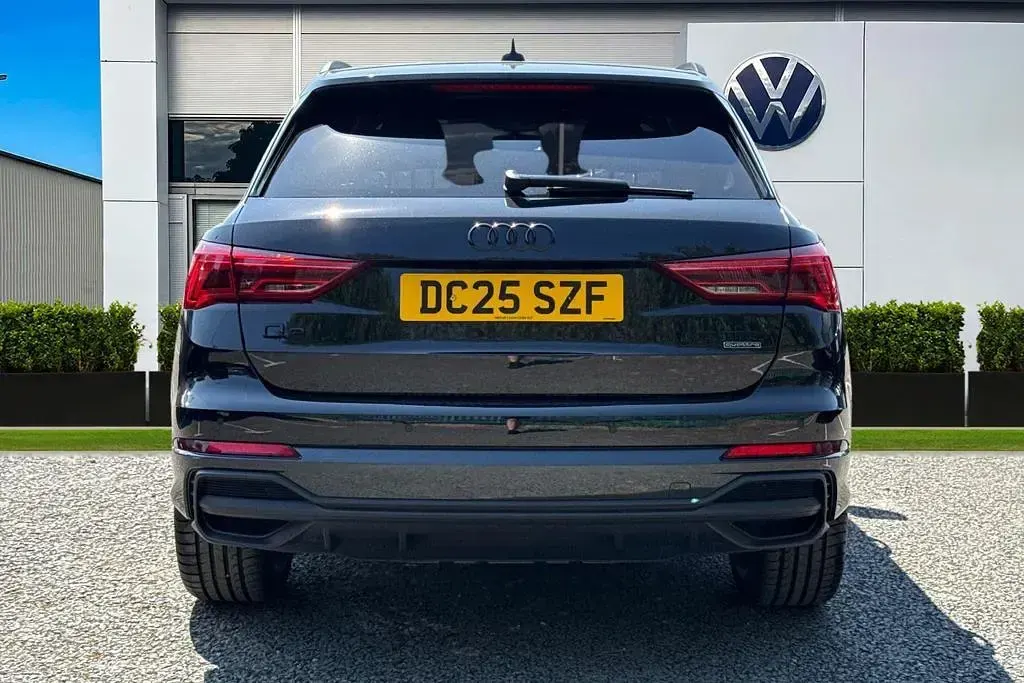 Used Audi Q3 Black Edition 190 HP (139 kW) 2025 Black SUV