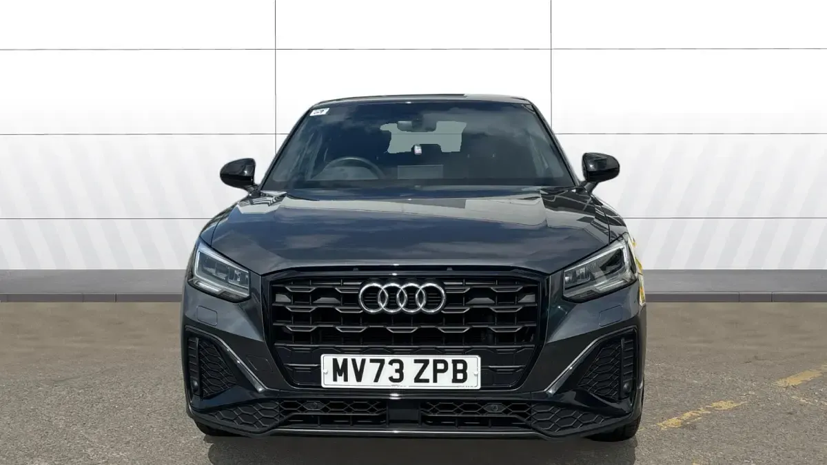 Used Audi Q2 Advanced 150 HP (110 kW) 2023 Grey SUV