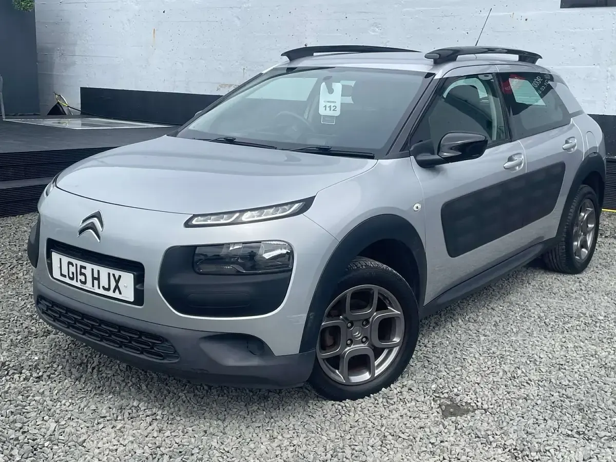 Used Citroën C4 Cactus Feel 82 HP (60 kW) 2015 Silver Hatchback