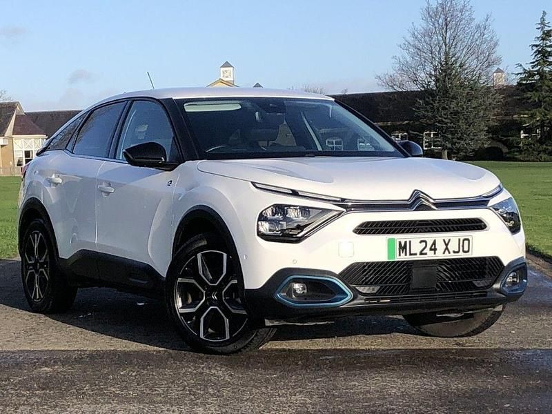 White Used 2024 Citroën e-C4 Shine Hatchback | £14,695 (Fair price) - Image 1/3