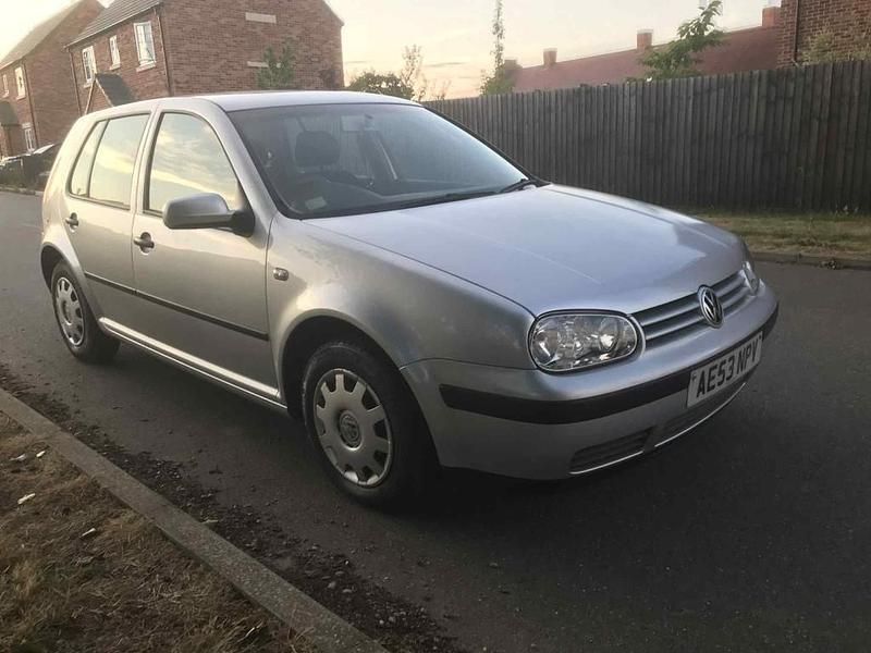 Używany VW Golf IV SE 103 KM (75 kW) 2003 Srebrny Hatchback